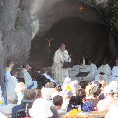 06.08-Messe à la Grotte-3903