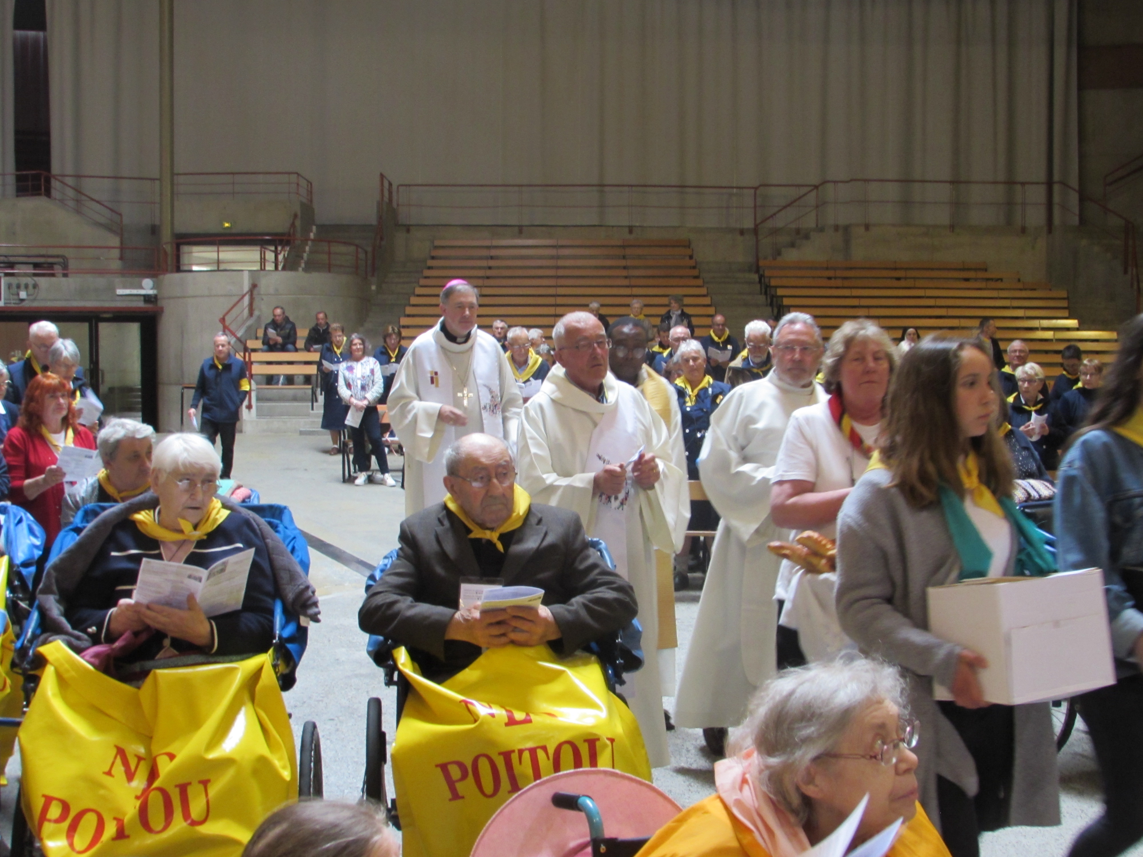 102 - Cérémonie d'ouverture à Ste Bernadette
