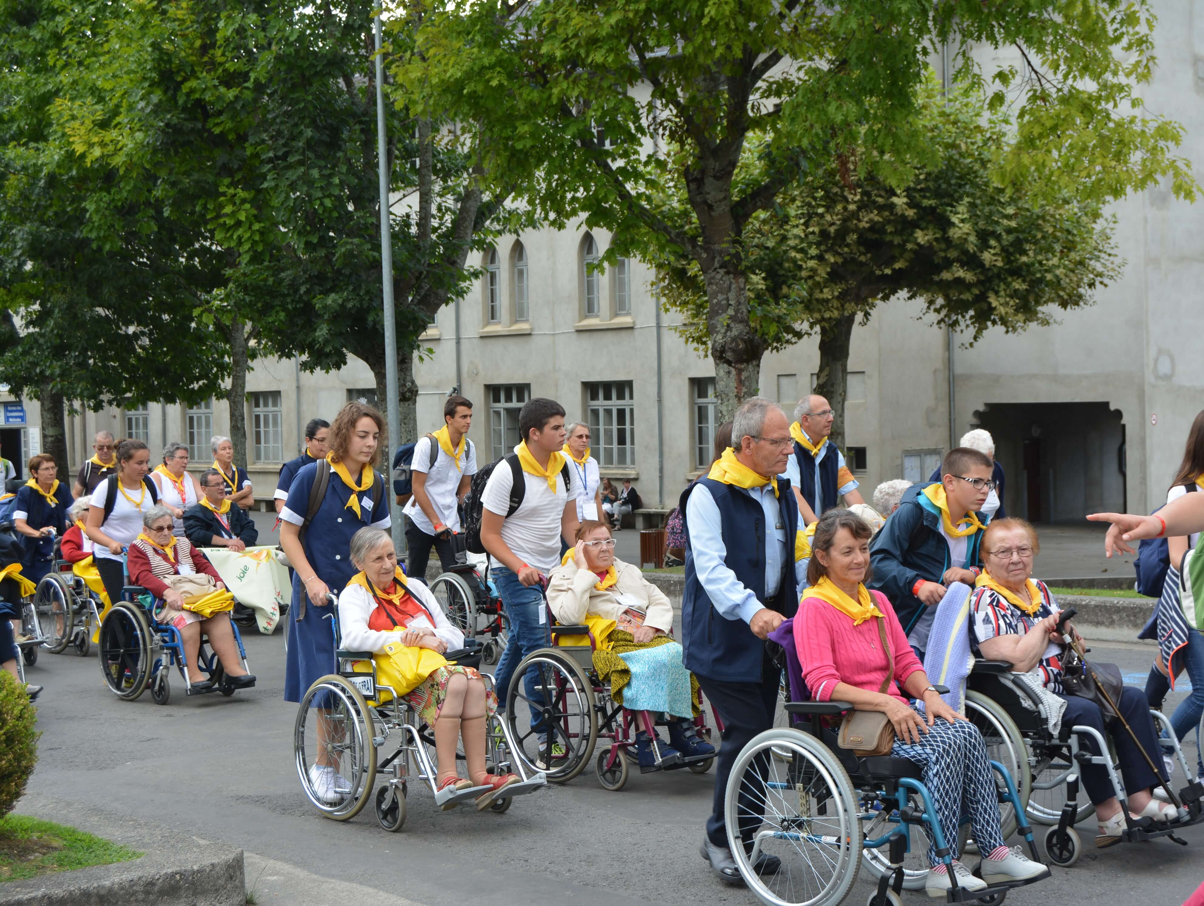 147.Procession Eucharistique