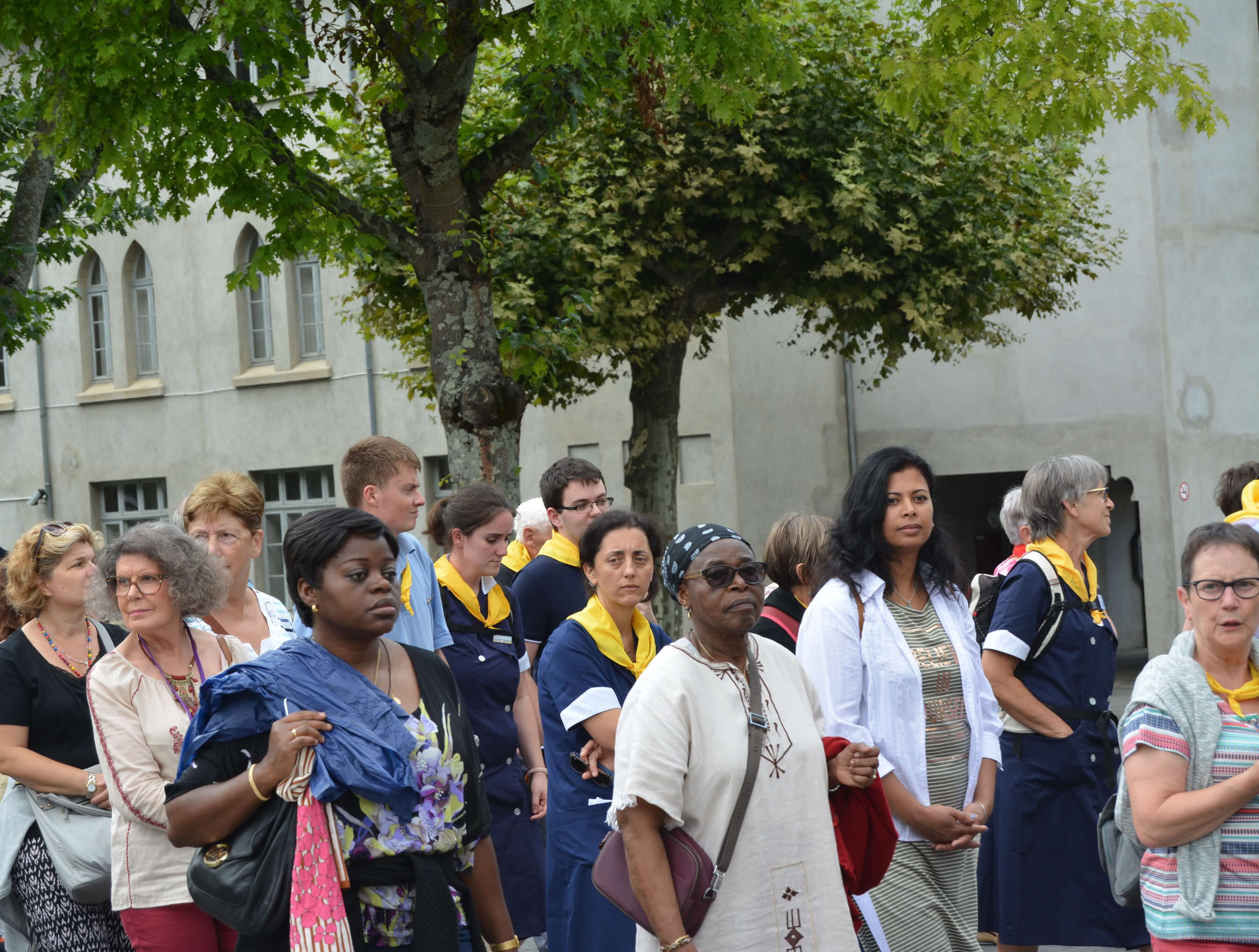 173.Procession Eucharistique