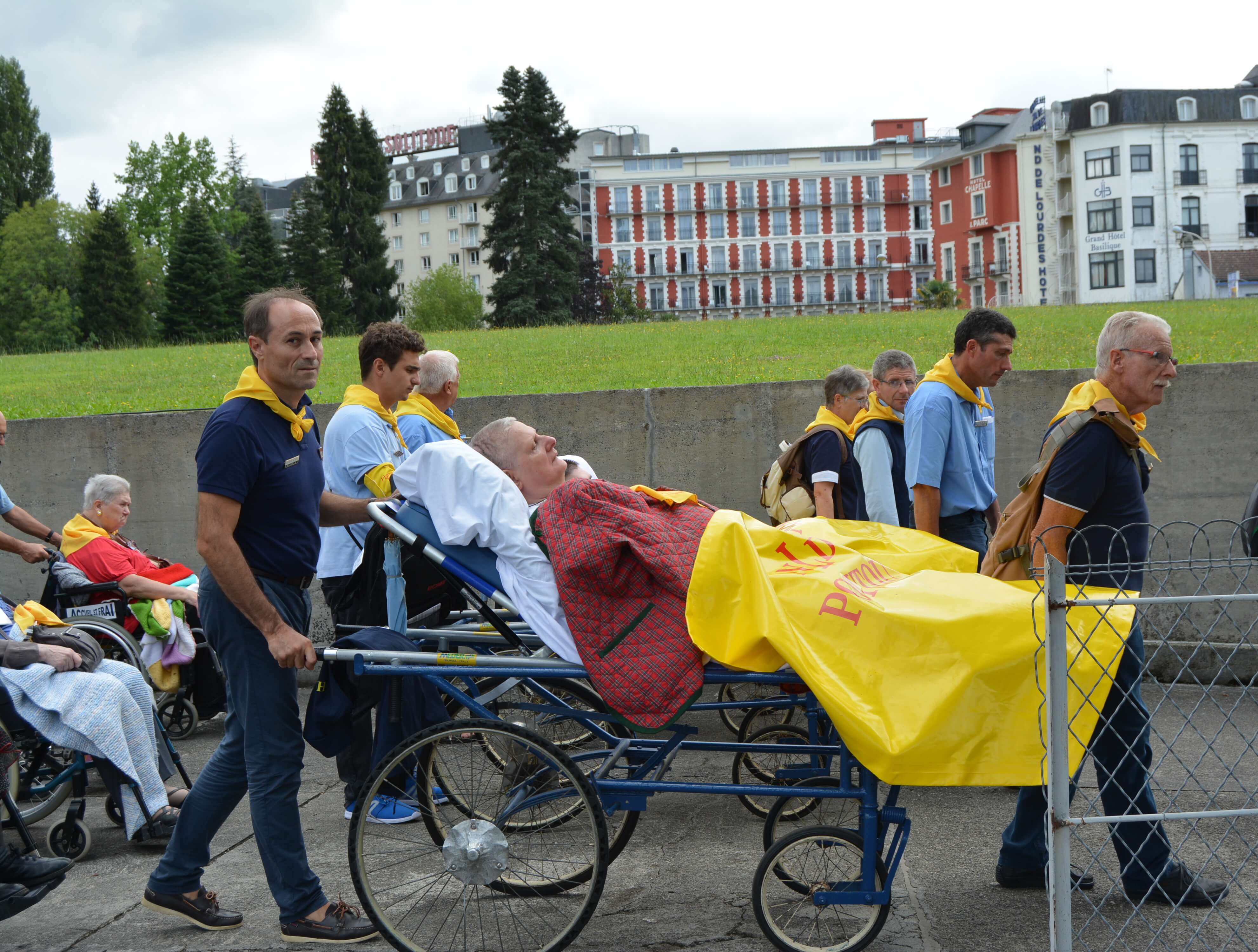 174.Arrivée à Pie X pour l'adoration