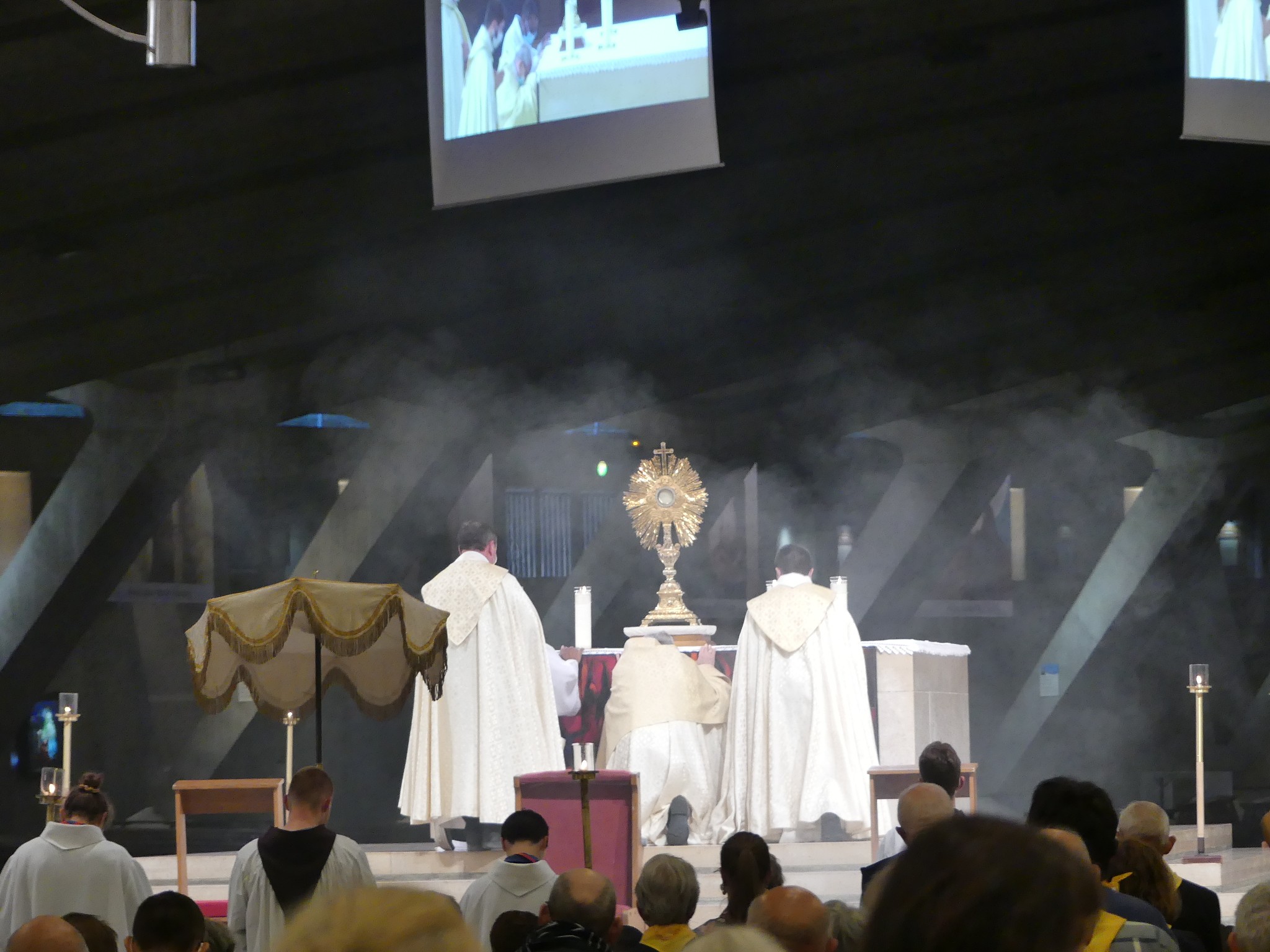 2021 08 09 adoration eucharistique