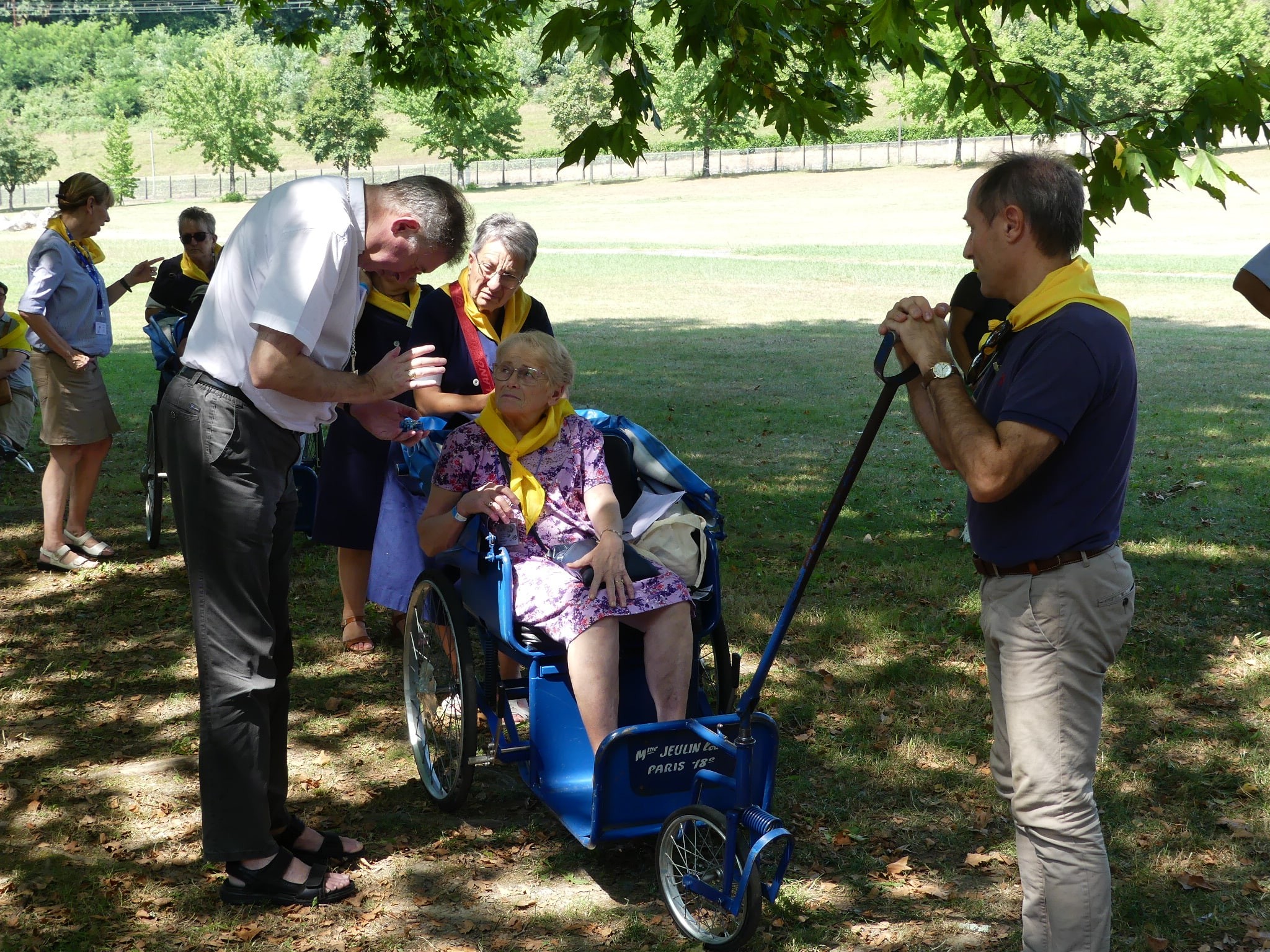2022 08 07 - chemin de croix (animé par le groupe Handi'Evangile)