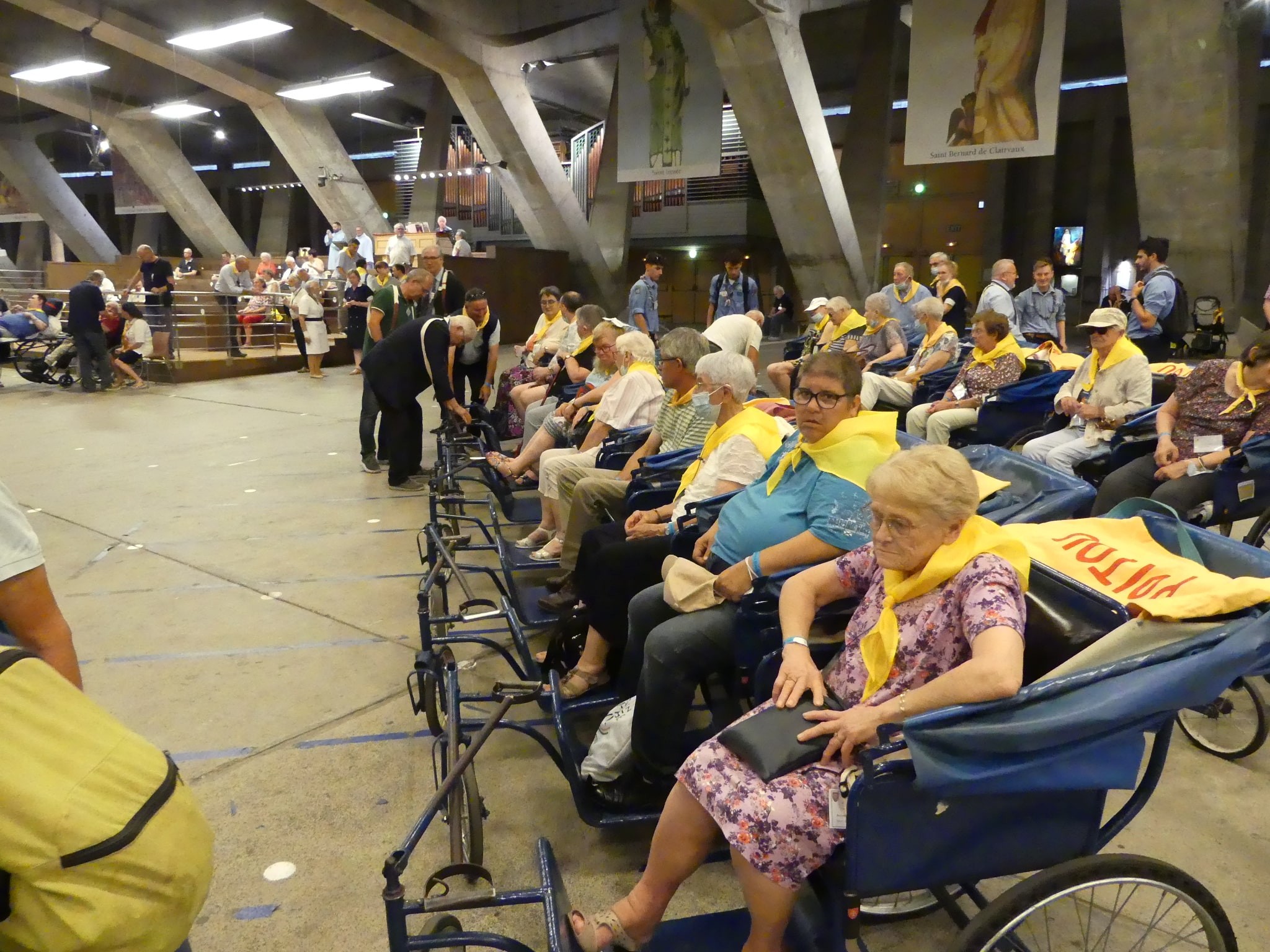 2022 08 08 - procession eucharistique