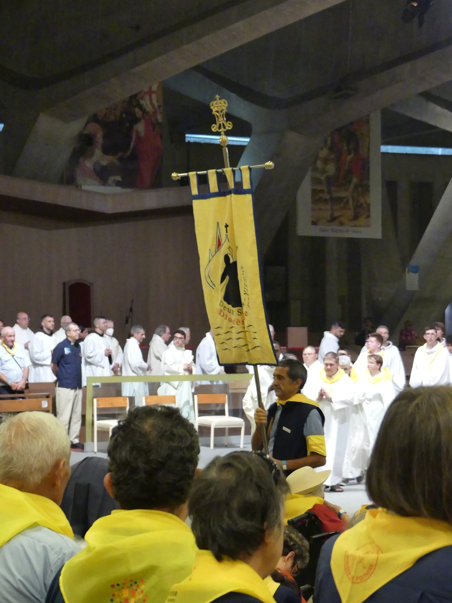 2022 08 08 - procession eucharistique