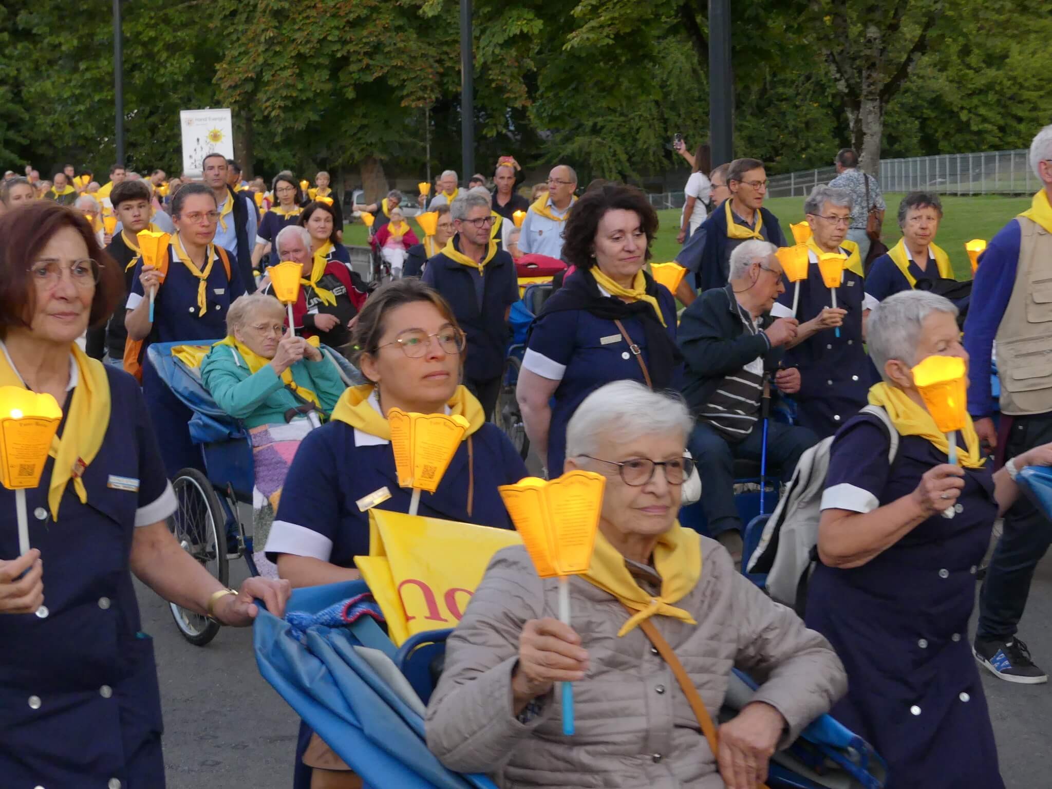 2023 08 08 procession mariale 61 