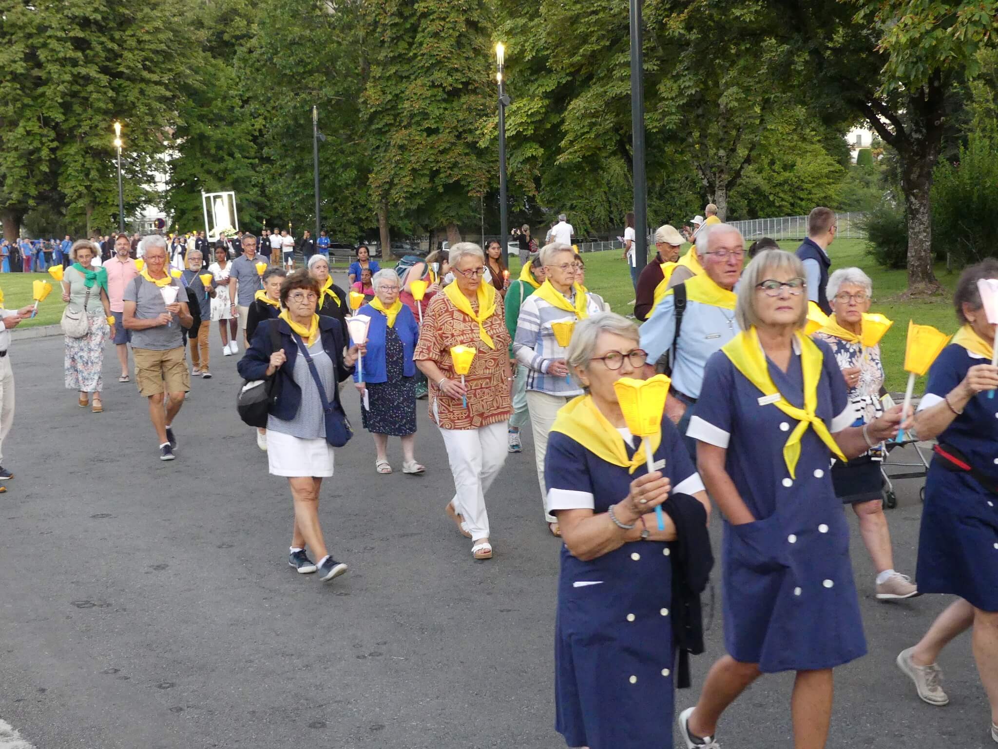 2023 08 08 procession mariale 76 