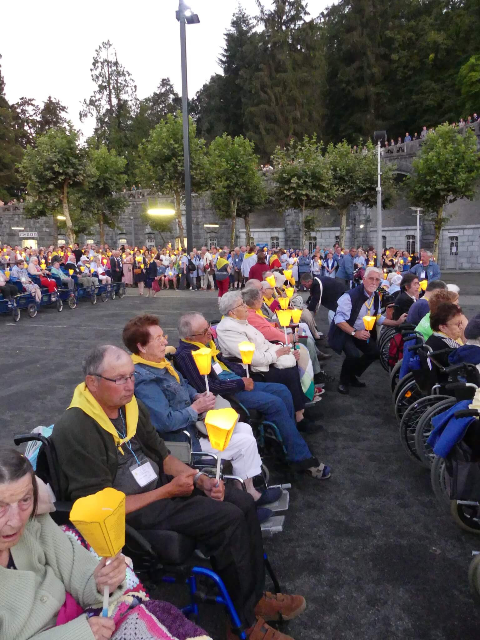 2023 08 08 procession mariale 83 