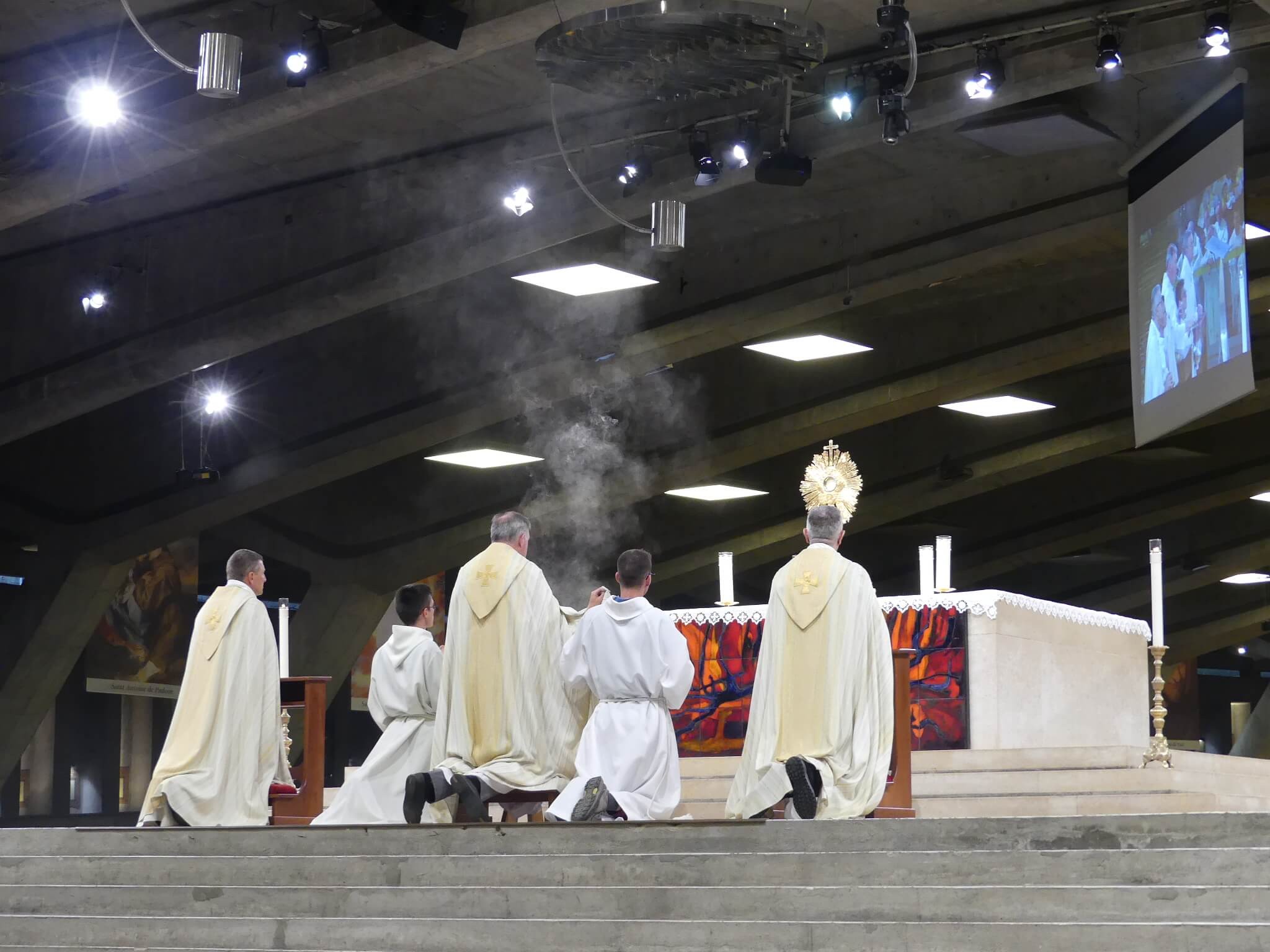 2023 08 09 adoration eucharistique 37 
