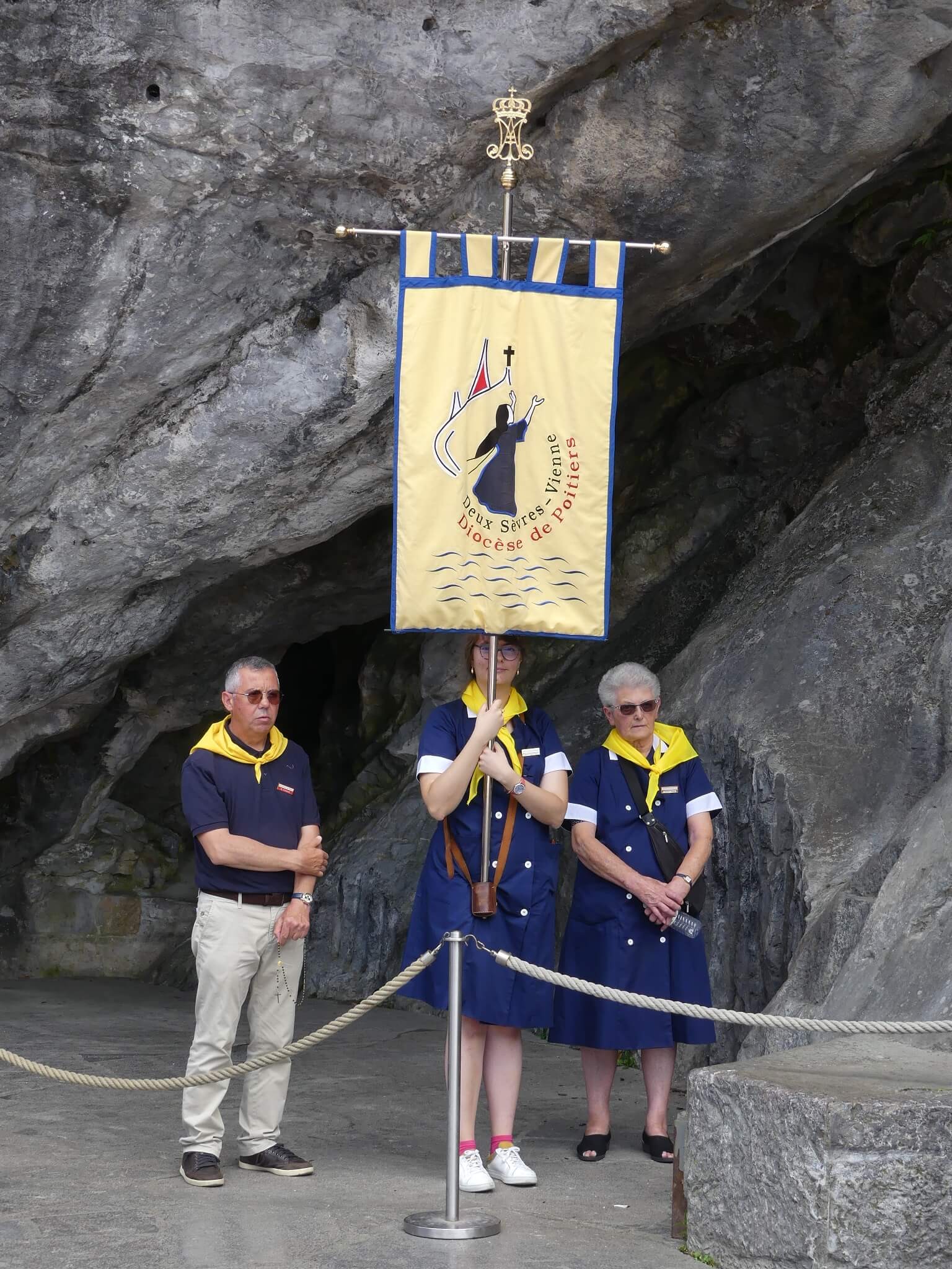 2023 08 10 chapelet a la grotte 25 